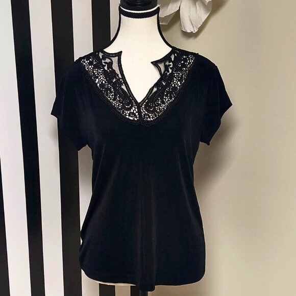 Chico's: Black Laced Style Trimmed Tee Size 1 - Picture 1 of 3